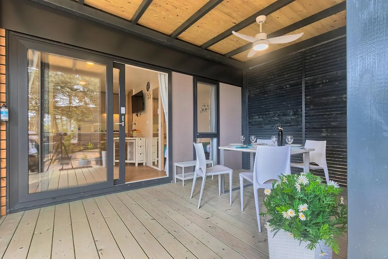 Holiday home Total Escape Mobile Home Bianca Camp Porton Biondi Rovinj